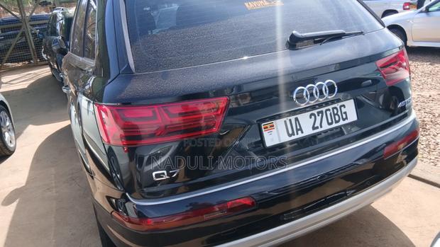 Audi Q7 2017 Black
