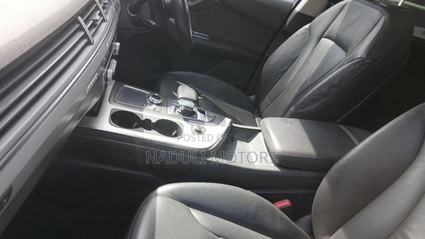 Audi Q7 2017 Black