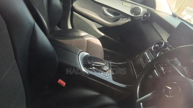 Mercedes-Benz C180 2016 Silver