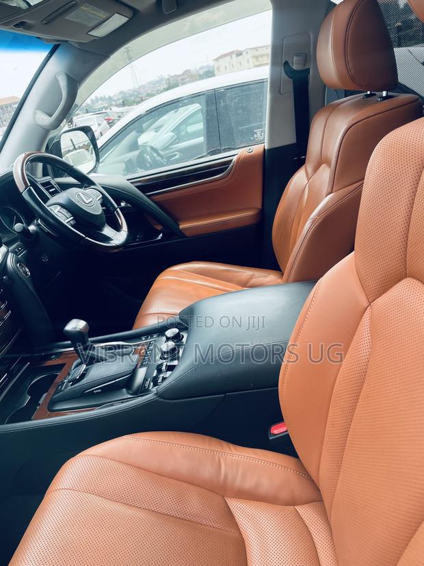 Lexus LX 570 AWD 2017 Gray