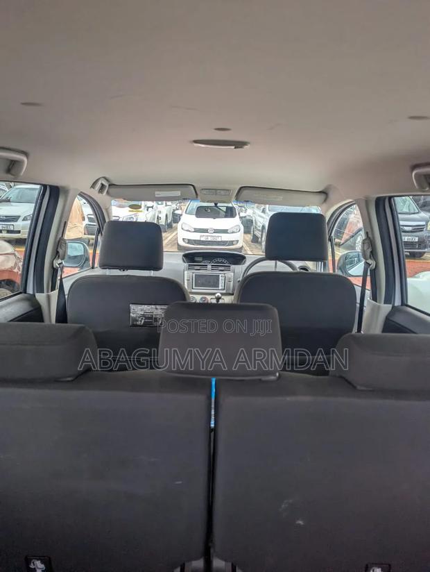 Toyota Passo Sette 1.5 AWD 2012 White