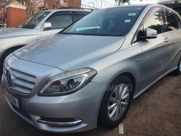 Mercedes-Benz B-Class B180 Petrol 2012 Silver