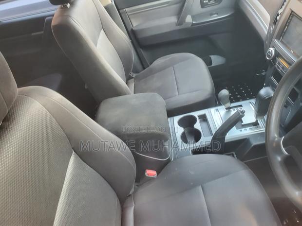 Mitsubishi Pajero 2010 White