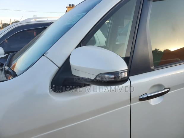 Toyota Spade 2012 White