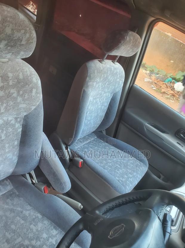 Nissan Serena 2004 Silver