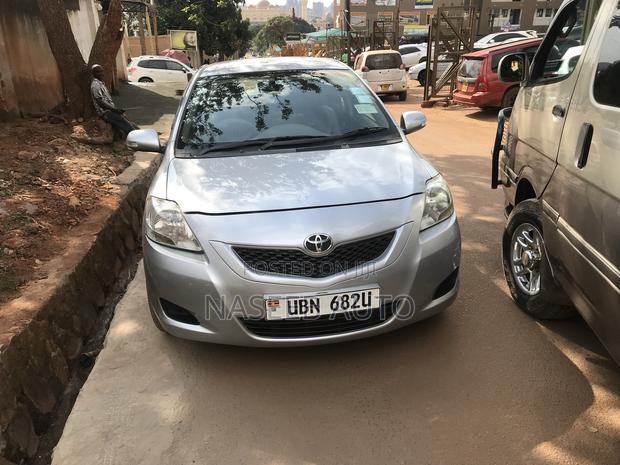 Toyota Belta 2008 Silver