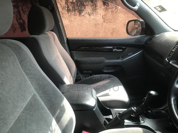Toyota Land Cruiser Prado 2010 Black