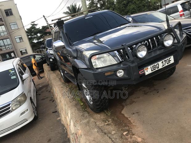 Toyota Land Cruiser Prado 2009 Gray