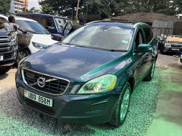 Volvo XC60 2012 Gray