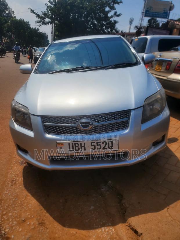 Toyota Corolla Fielder 2009 Silver
