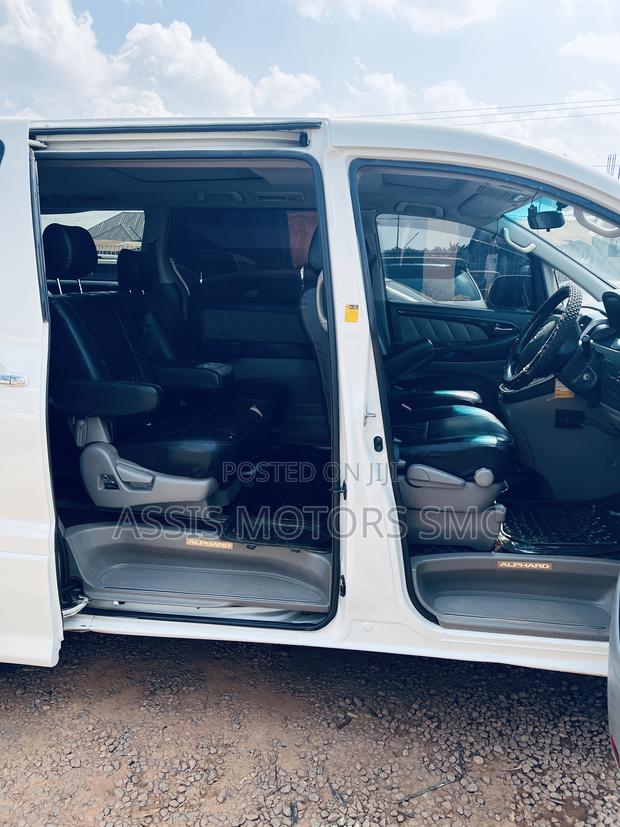 Toyota Alphard 2007 White