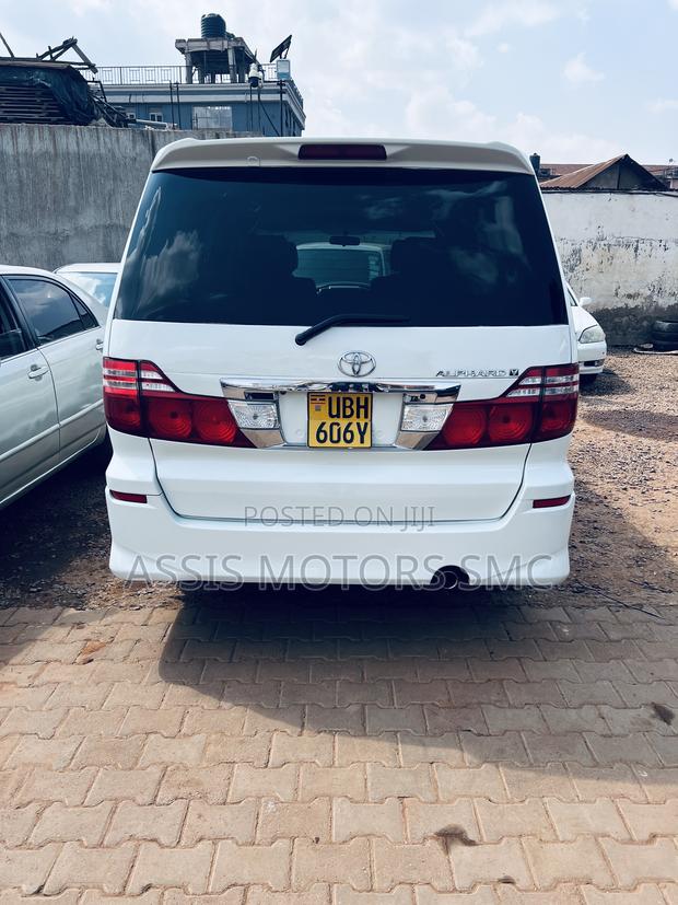 Toyota Alphard 2007 White