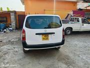Toyota Probox 2005 White for sale