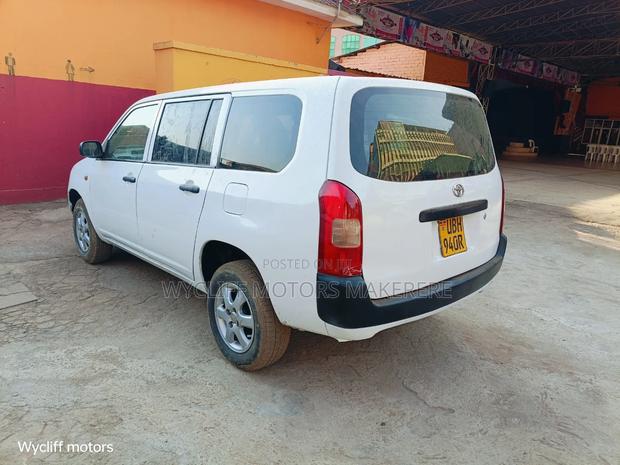 Toyota Probox 2005 White