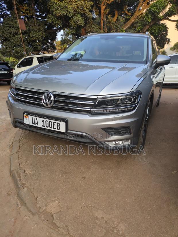 Volkswagen Tiguan 2016 Gray