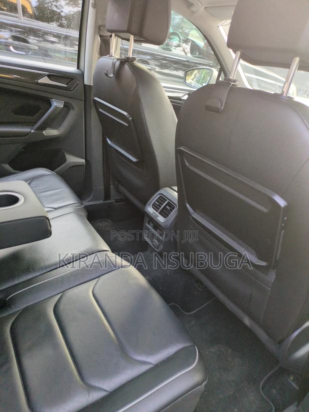 Volkswagen Tiguan 2016 Gray