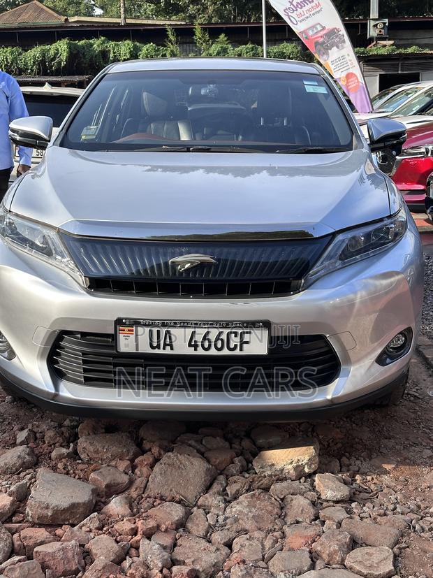 Toyota Harrier 2017 Silver