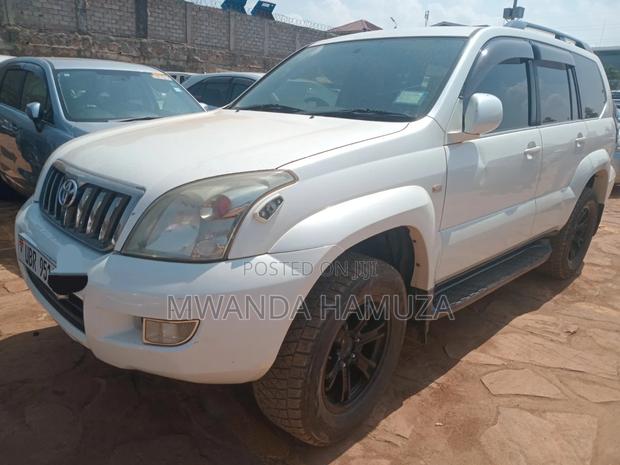 Toyota Land Cruiser Prado 2008 White