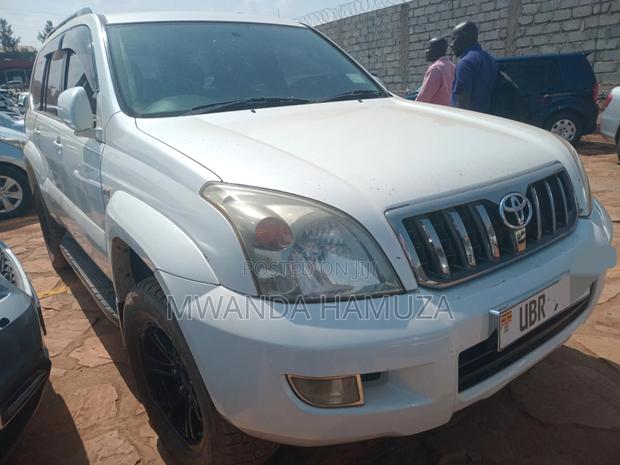Toyota Land Cruiser Prado 2008 White