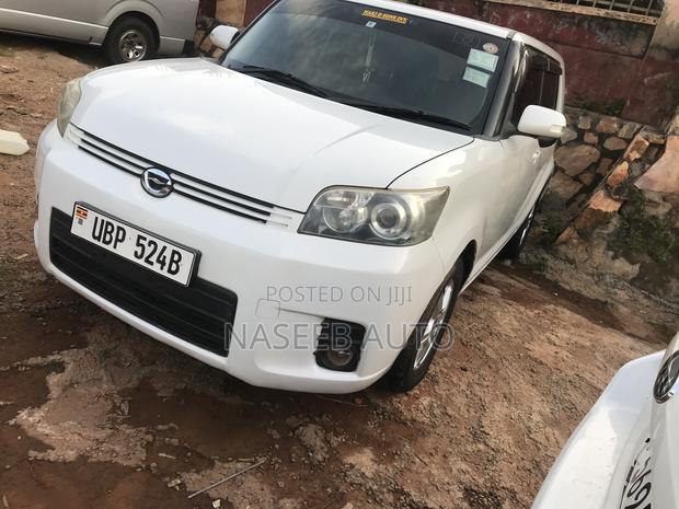 Toyota Corolla Rumion 2010 White