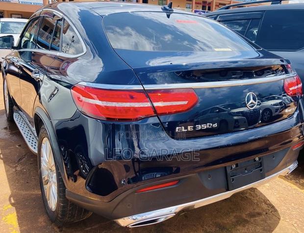 Mercedes-Benz GLE-Class GLE 350d 4MATIC 2017 Blue