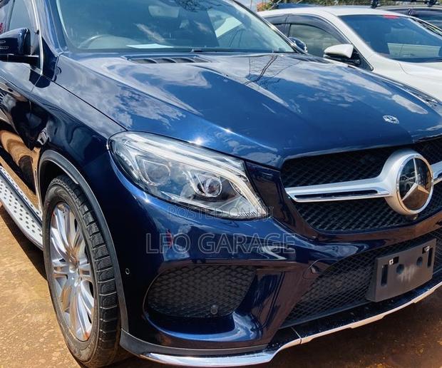 Mercedes-Benz GLE-Class GLE 350d 4MATIC 2017 Blue