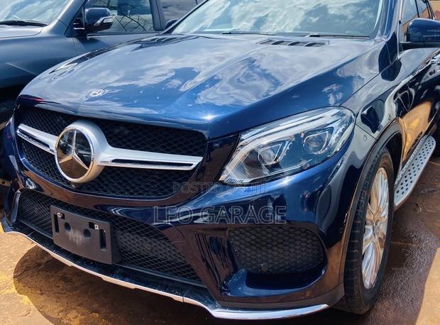 Mercedes-Benz GLE-Class GLE 350d 4MATIC 2017 Blue