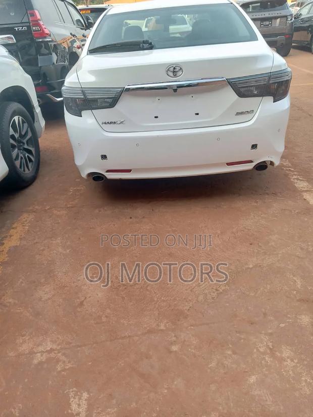 Toyota Mark X 2018 White