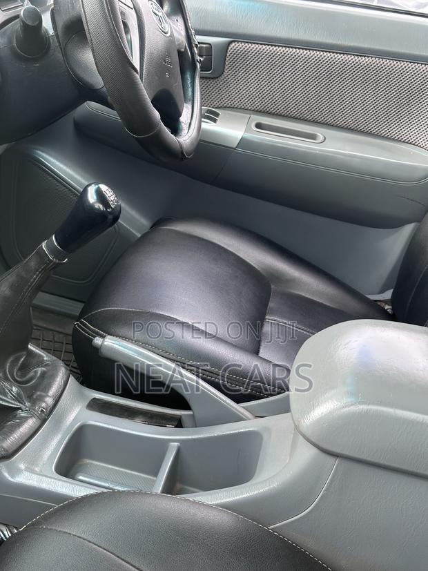 Toyota Hilux 2007 Silver