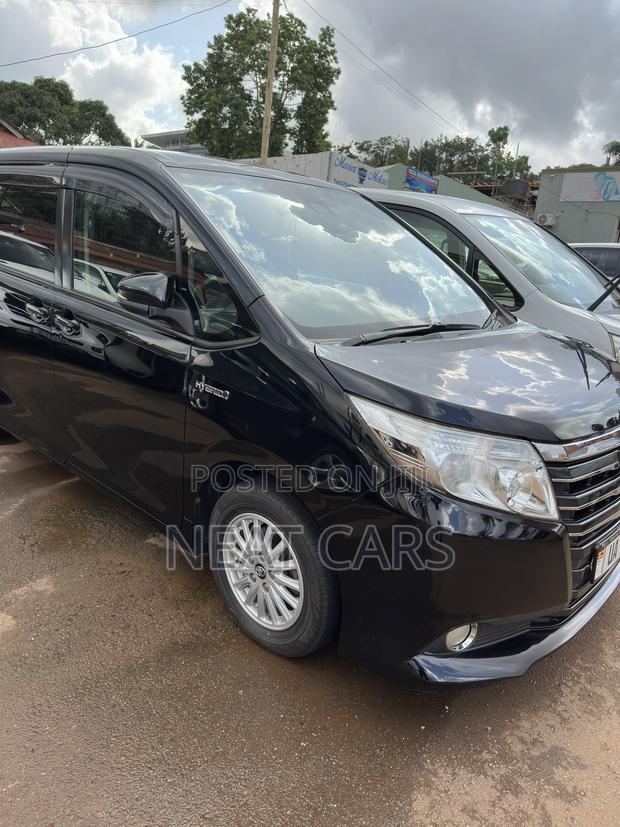 Toyota Noah 2016 Black