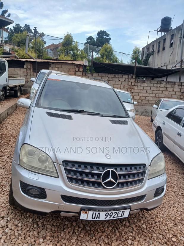 Mercedes-Benz M Class 2010 Silver