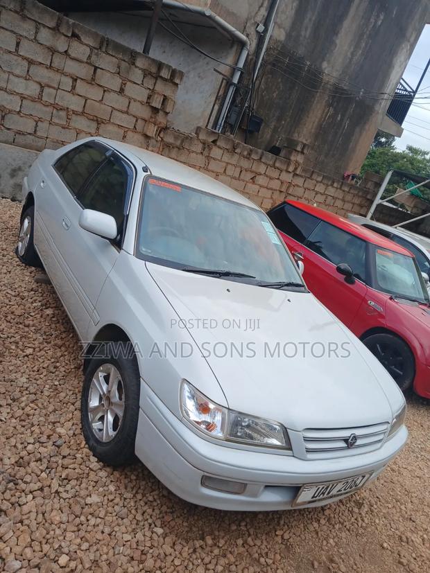 Toyota Corona Premio 2001 Silver