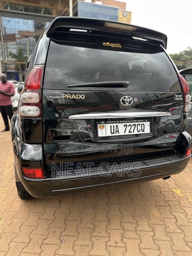 Toyota Land Cruiser Prado 2007 Black
