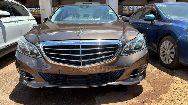Mercedes-Benz E300 2014 Gray