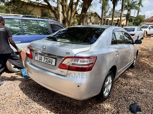 Toyota Premio 2009 Silver
