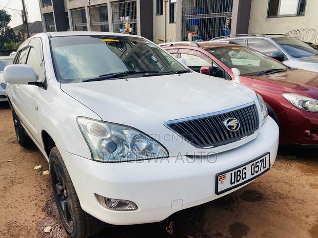 Toyota Harrier 2.4 2008 White