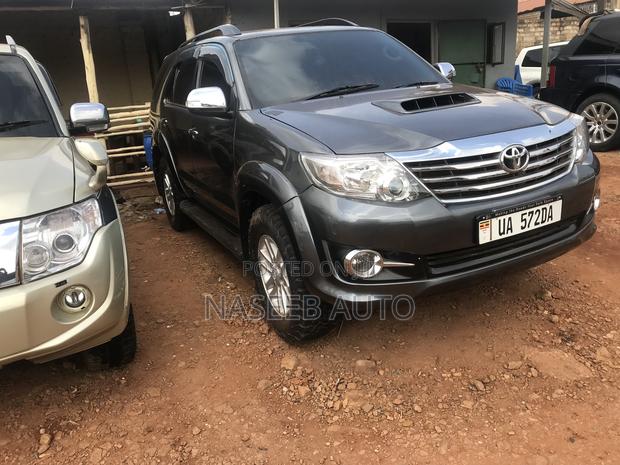 Toyota Fortuner 2009 Black