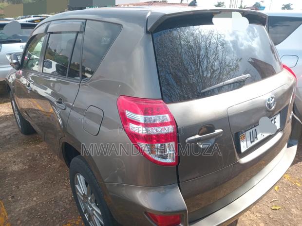 Toyota RAV4 2011 Gray