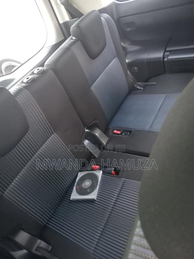 Toyota Noah 2014 Black