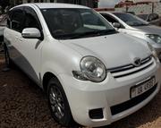 Toyota Sienta 2014 White for sale