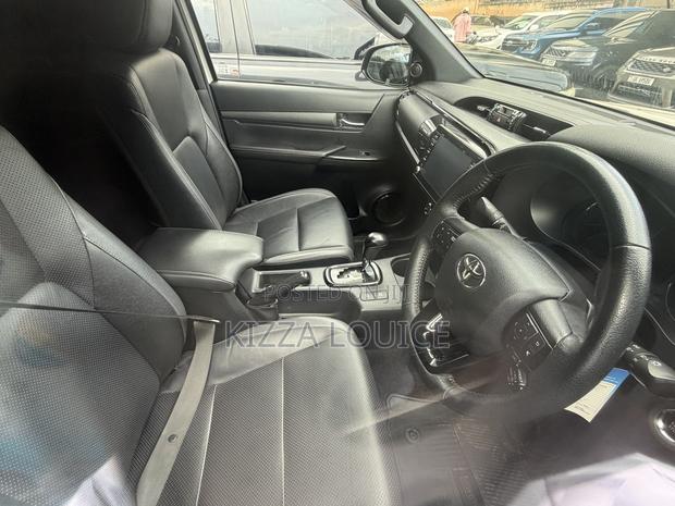 Toyota Hilux Revo Double Cab Deisel 2.8 AWD 2021 White
