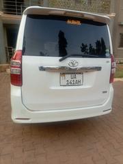 Toyota Noah 2013 White for sale