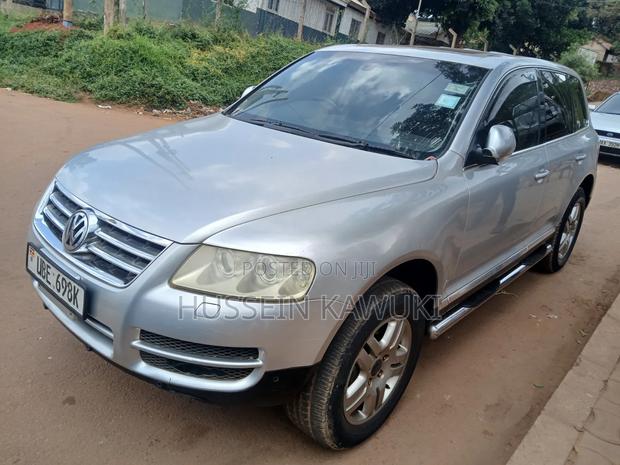 Volkswagen Touareg 2009 Silver