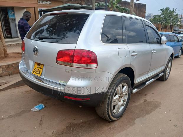 Volkswagen Touareg 2009 Silver