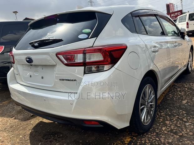 Subaru Impreza 2.0i Limited AWD 2017 Silver