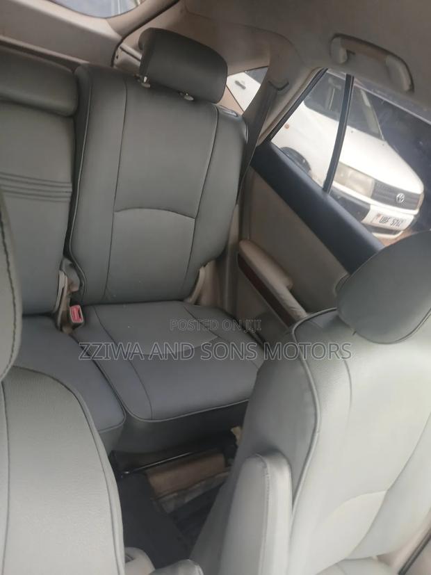 Toyota Harrier 2004 Blue