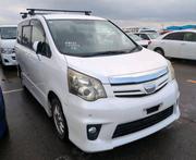 Toyota Noah 2011 Pearl for sale