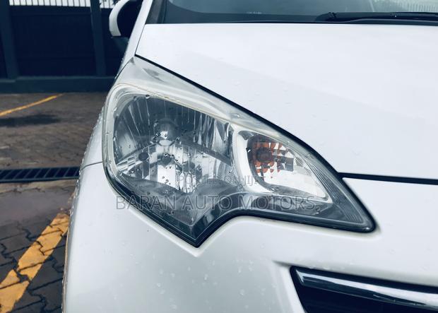 Toyota Ractis 1.5 AWD 2013 White