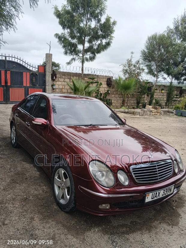Mercedes-Benz E320 2002 Red