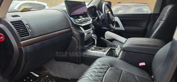 Toyota Land Cruiser 2011 Black